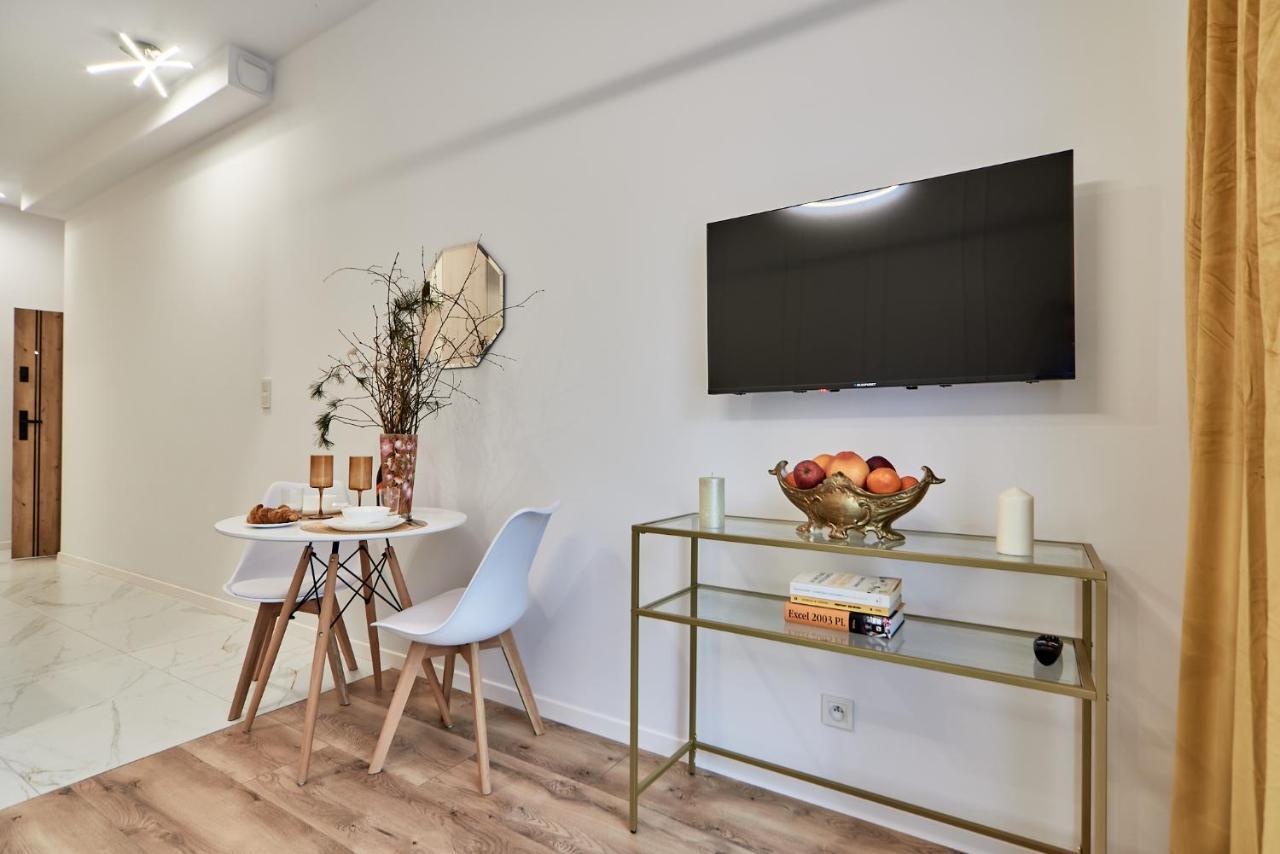 Superapart Marywilska 68B Varsovia Exterior foto